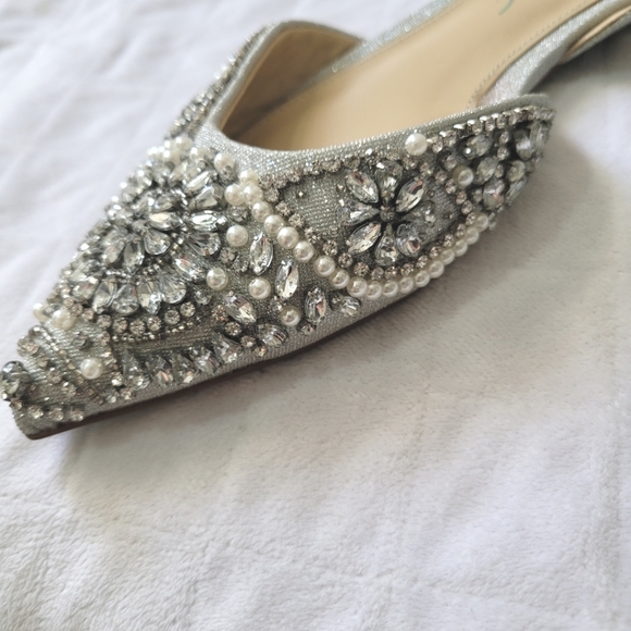 Betsey Johnson Women's Sb-Molly Ballet Flat, silver, size 5.5 - Picture 5 of 16